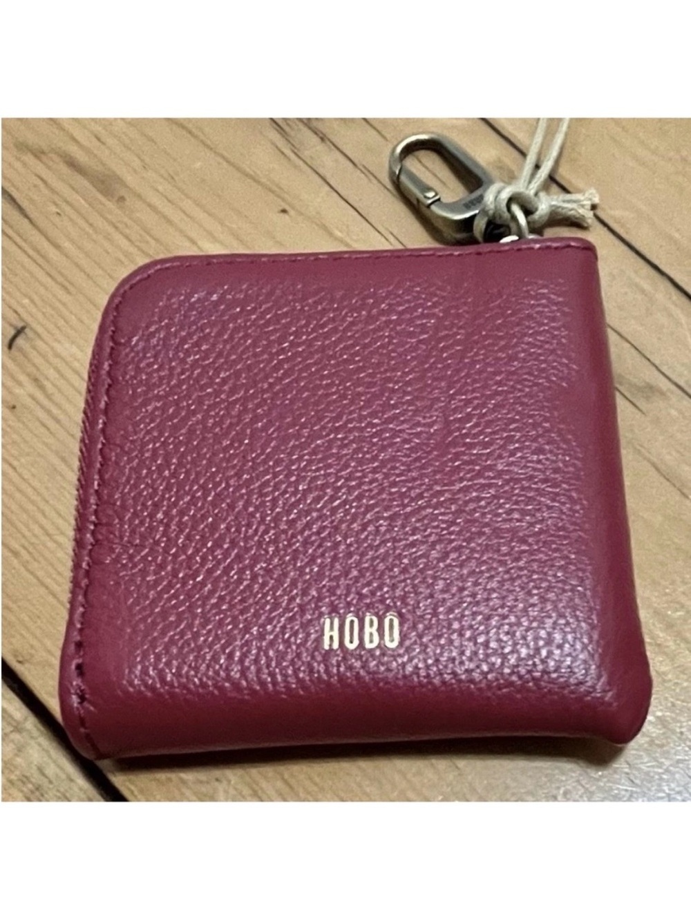 NEW HOBO Cass Small Zip Around Red Leather Pouch Keychain Clip Wallet Card Case